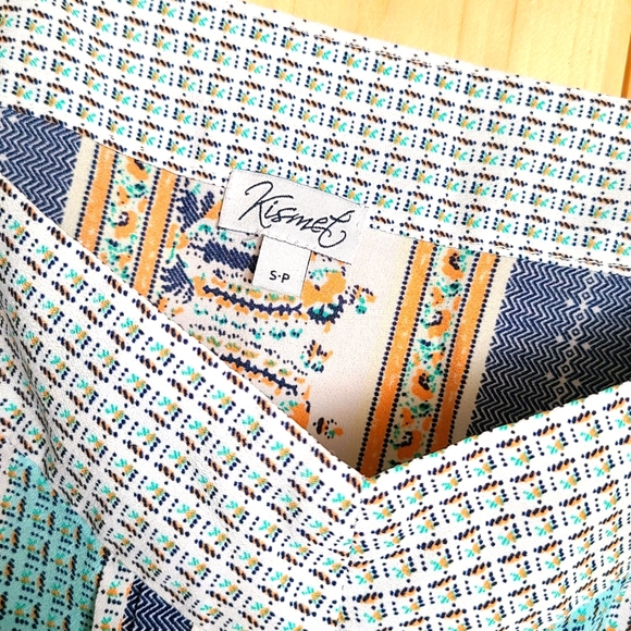 Kismet Strappy Tank Top - Picture 2 of 3